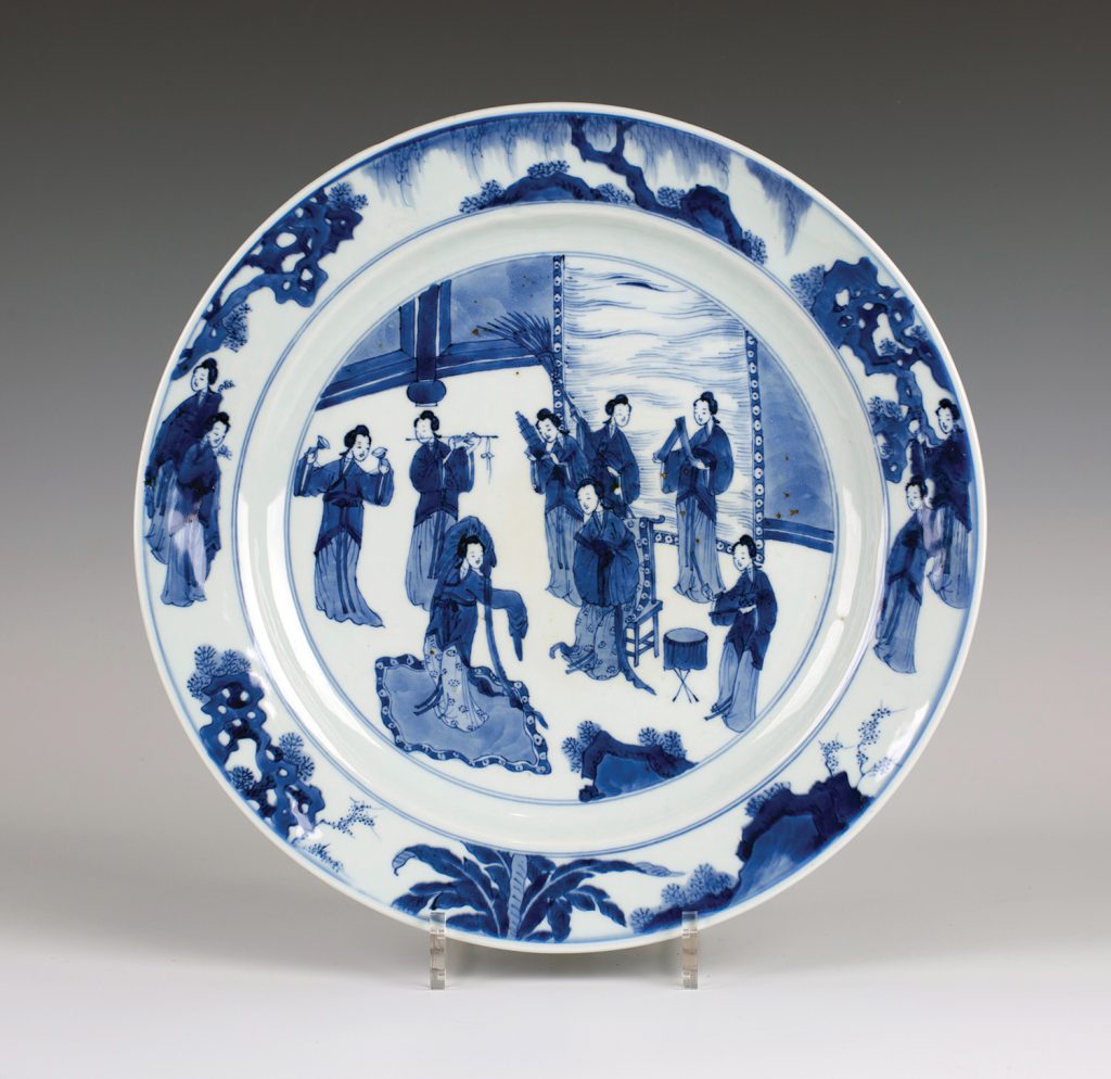 A Chinese blue and white Kraak porcelain dish, late Ming dynasty, from the Wanli period